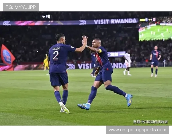 多特蒙德与巴黎圣日耳曼球员身价对比分析及市场价值探讨