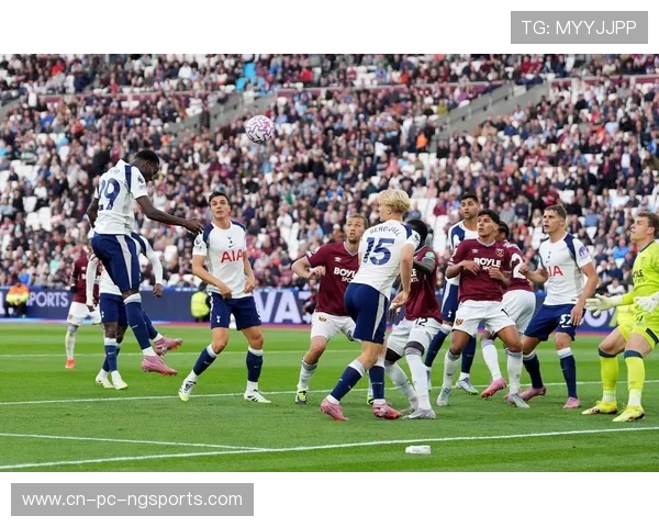 女王巡逻与斯旺西的精彩对决分析与赛后点评